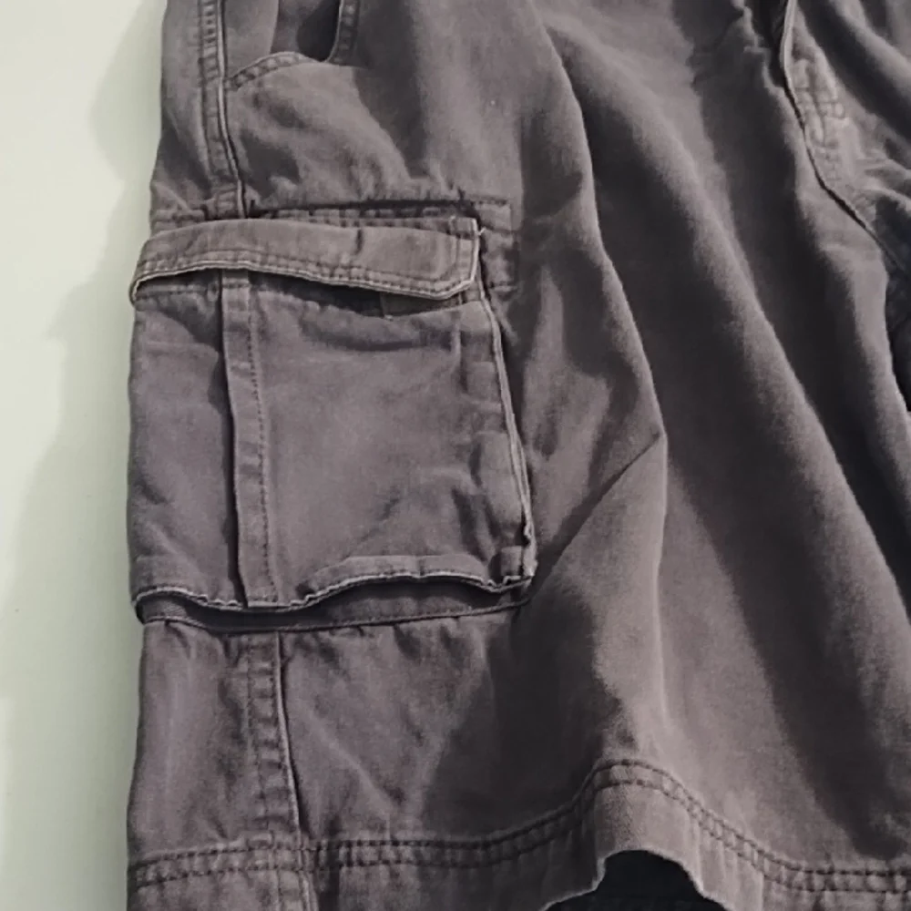 Men's Dark Gray Cargo Shorts